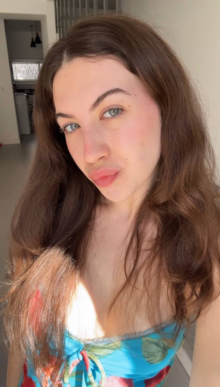 Nude girl Amber in Xining