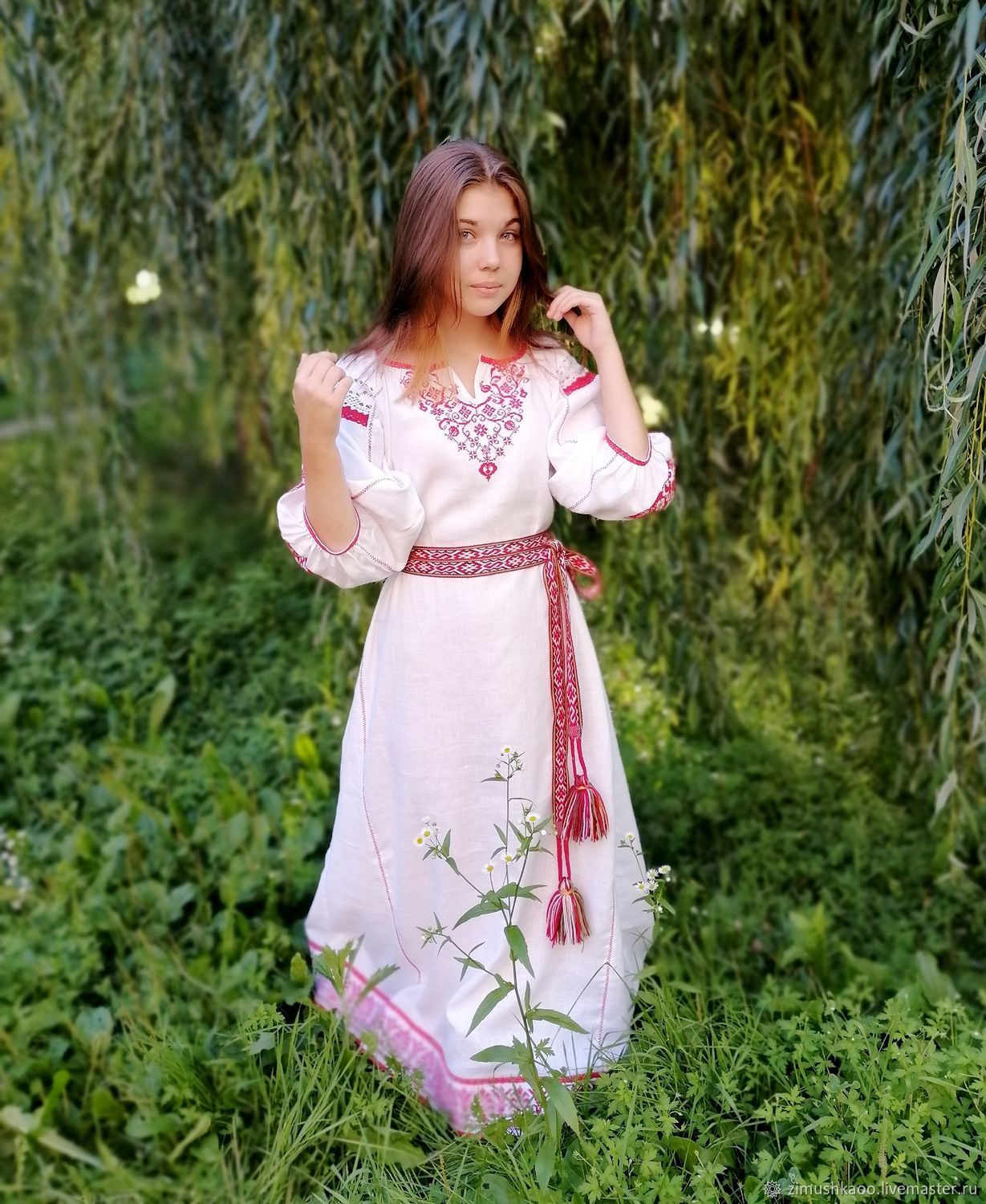 Girl Girls in Slavic costumes in Xining