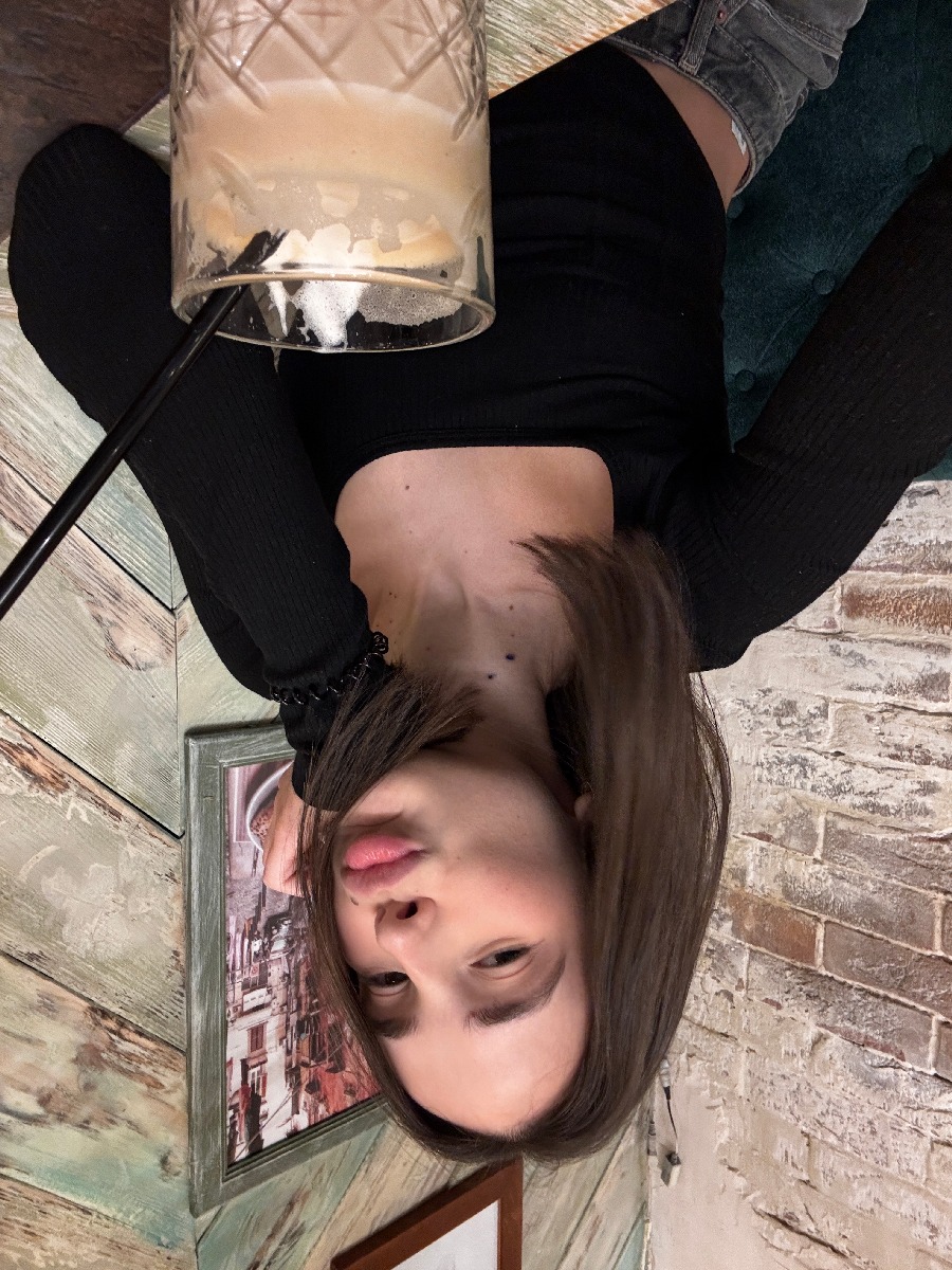 Fresh photos, fresh mood — Tina online in Xining